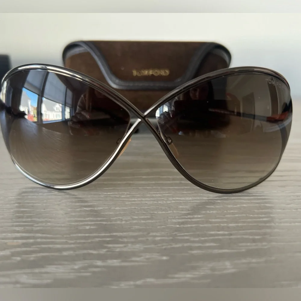 Tom ford Miranda Sunglasses - Picture 2 of 6